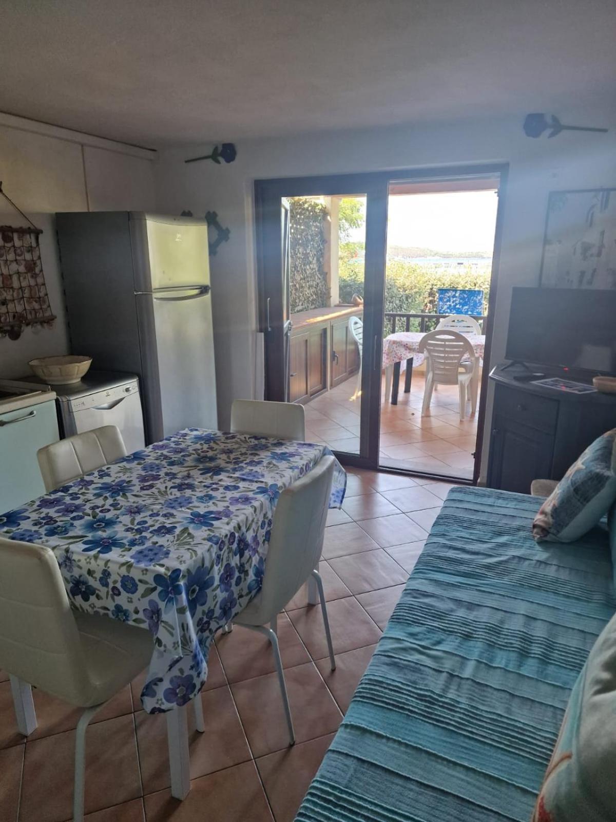 Appartamento Cala Reale, Piano Terra Marinella  Eksteriør billede